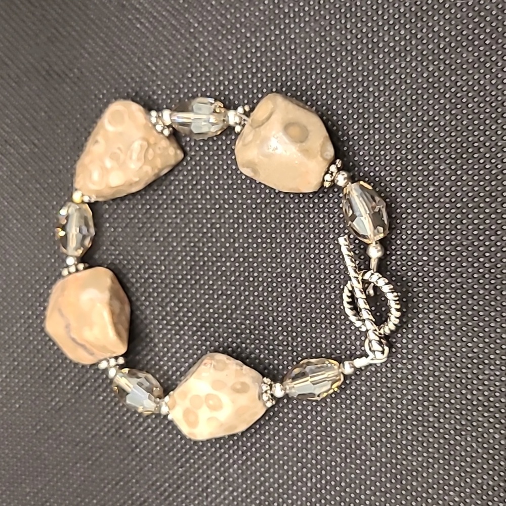 Stones and crystals chain bracelet, neutral color